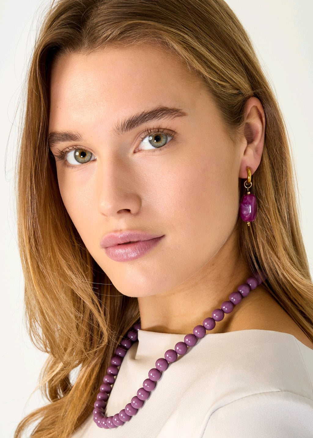 Oorbel paars stone Stainlesssteel