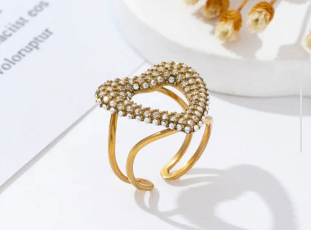 Strassteentjes ring- hart- verstelbaar- Stainlesssteel