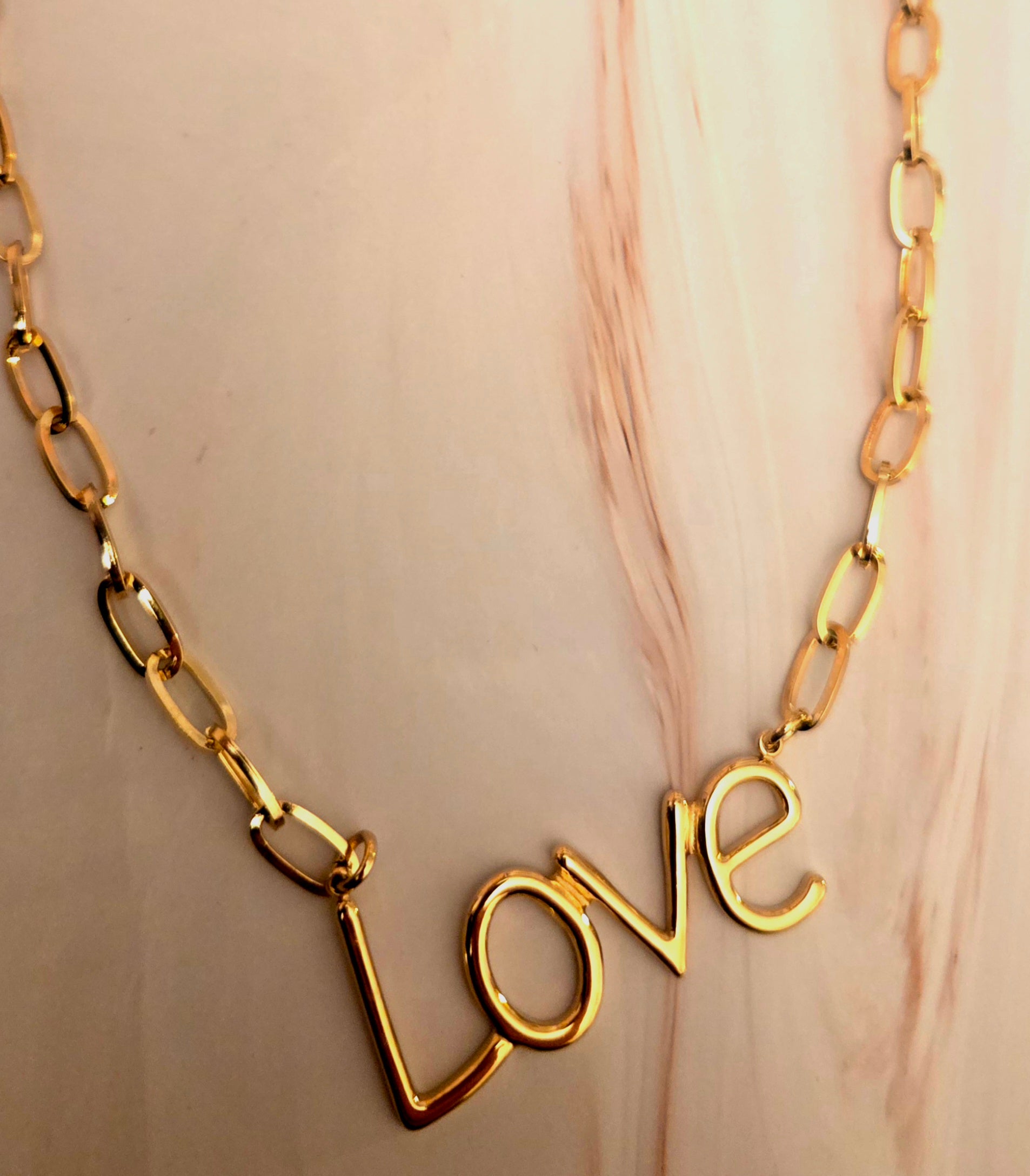 Ketting love- goud- Stainlesssteel
